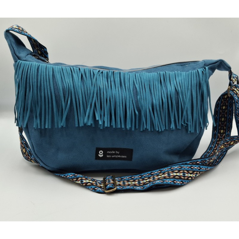 Demi-lune petrol country