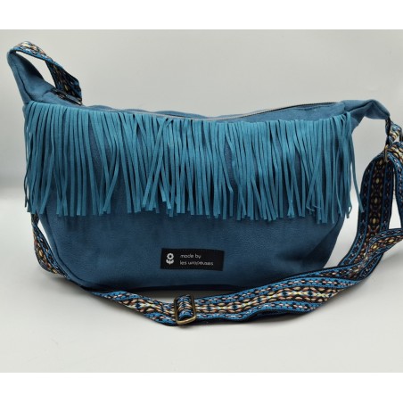 Demi-lune petrol country