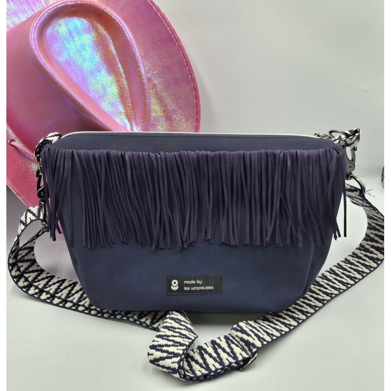 Demi-lune bleu marine